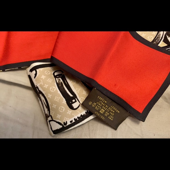 ❌GONE❌ Louis Vuitton red black white bandeau - Picture 3 of 4